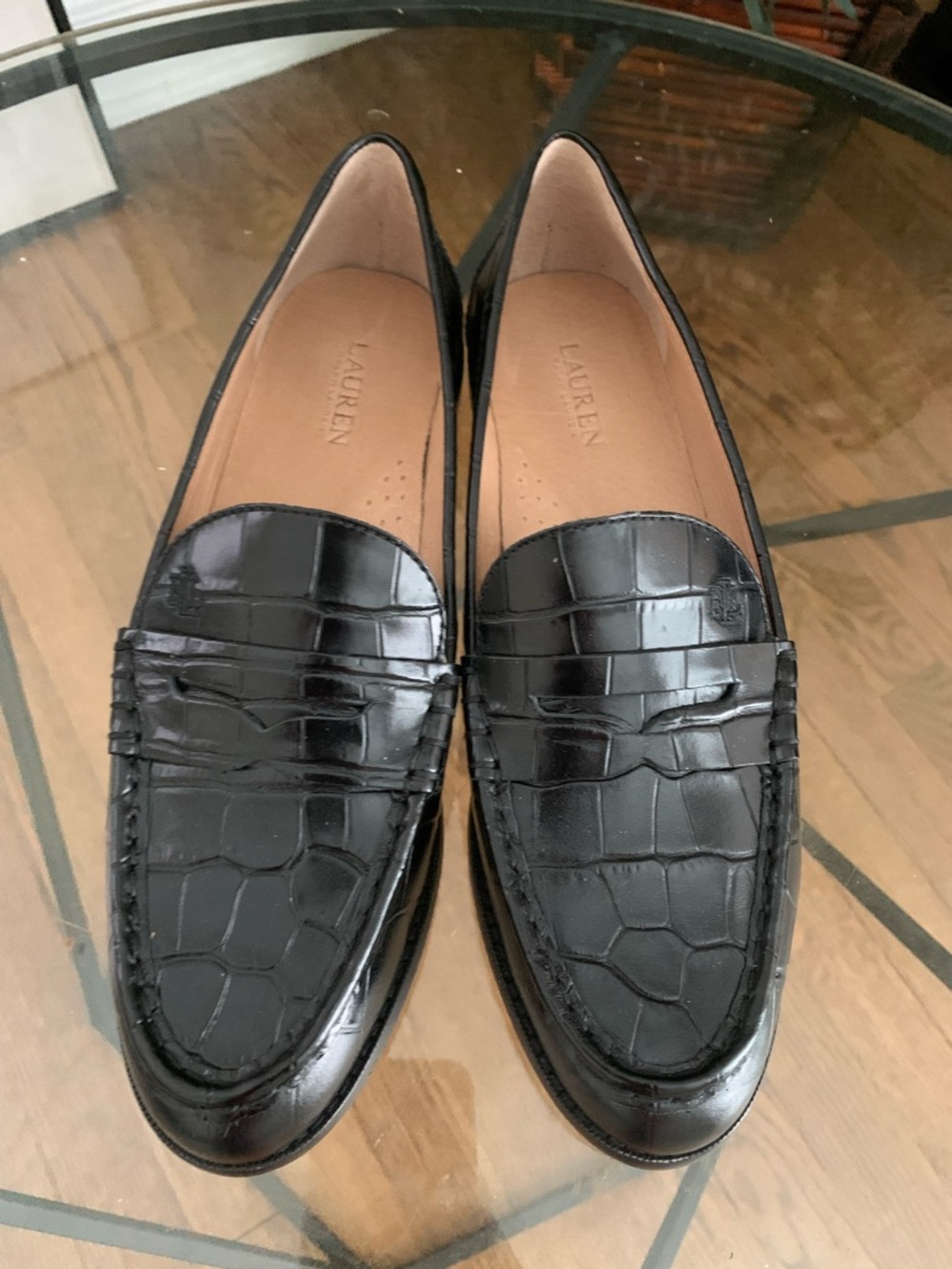 Women’s Black Croc-Embossed Leather Penny Loafers 9.5B - Picture 2 of 8